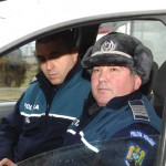 politist-interlopi-12-ian-foto-politisti-in-masina-BUN