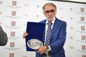 ion-tiriac-intra-randul-legendelor-din-international-tennis-hall-fame1362476901