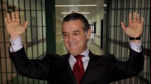 becali_liber_660x400_12461400